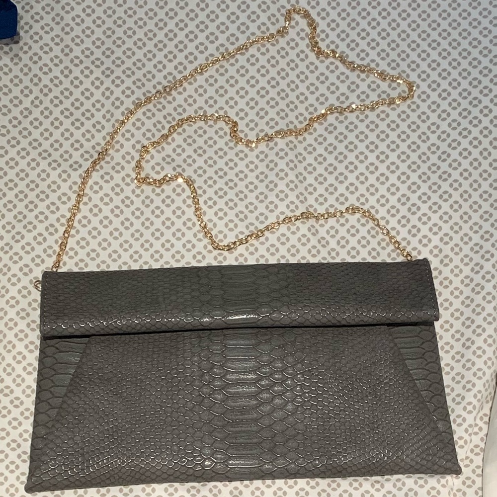 Urban Expressions clutch purse